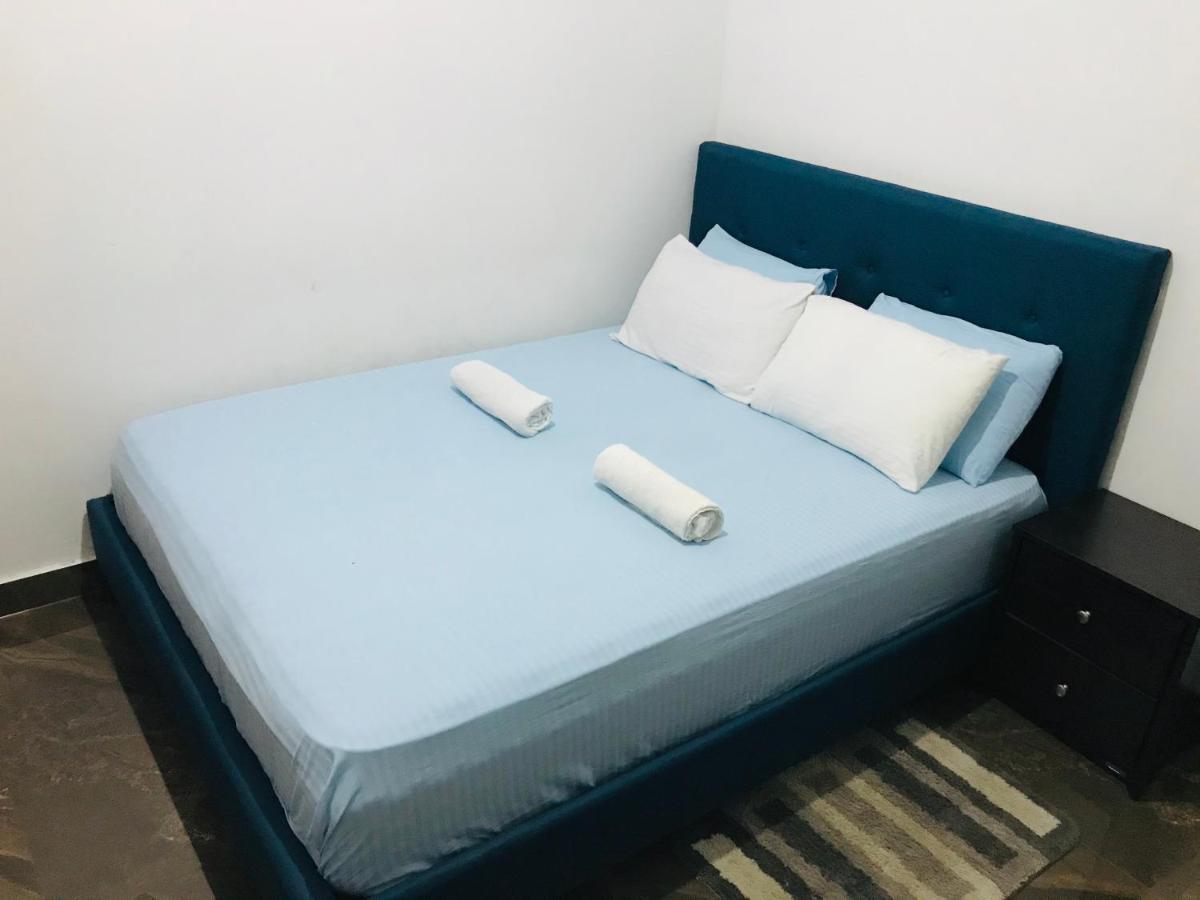 Alina Budget Hotel カドゥウェラ エクステリア 写真